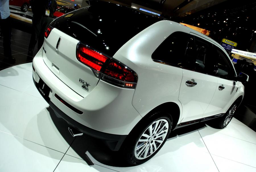  Lincoln MKX 2011 года  (фото 93 из 105)
